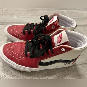 Vans Sk8-Hi Red Sneakers | M7 W8.5 | Pop Cush sole, in great condition!